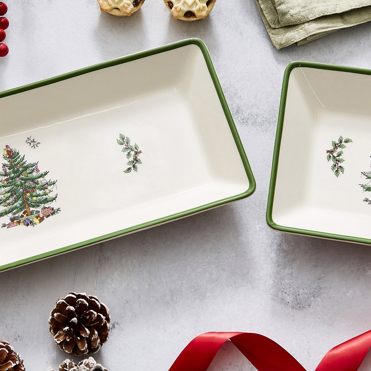 Christmas Tree 3 Piece Nesting Tray image number null